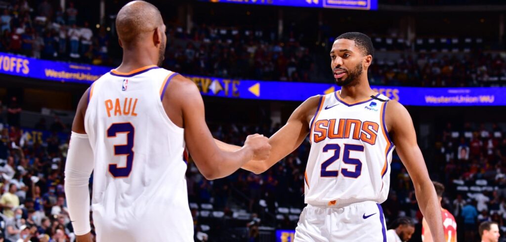 Com aula de Chris Paul, Suns bate Clippers, leva título do Oeste e se garante nas finais