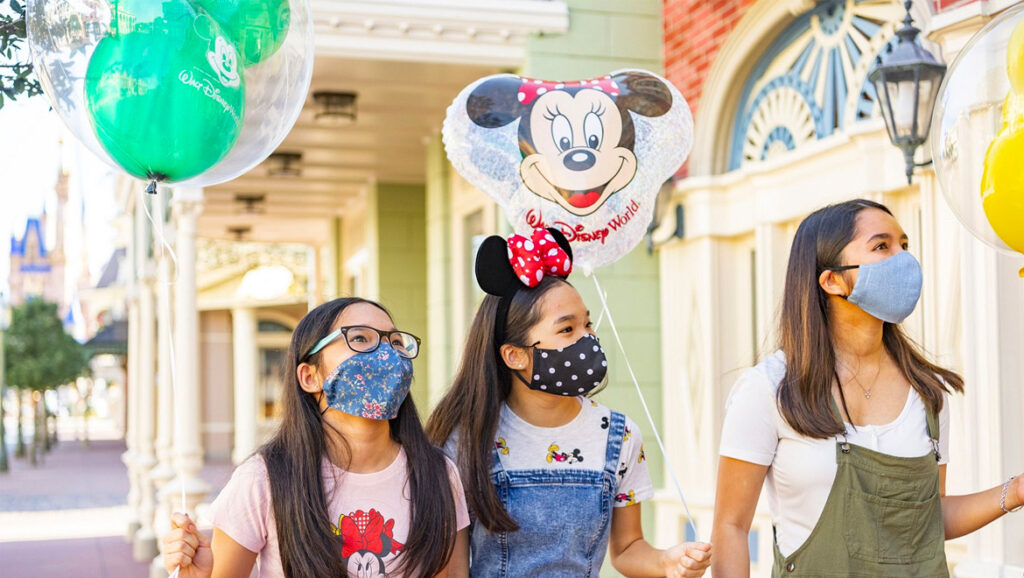 Disney volta a exigir o uso de máscara em seus parques