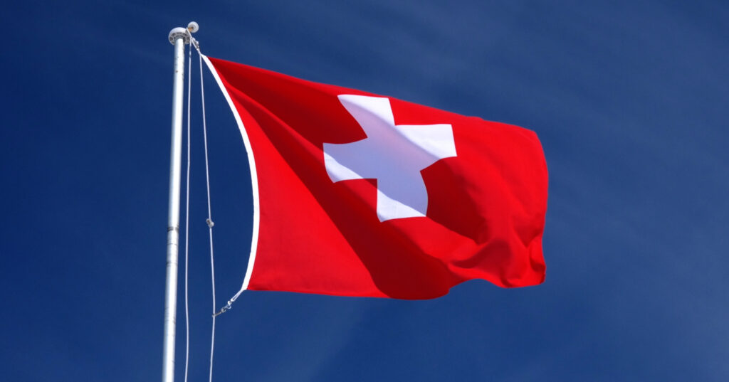 Suíça vai reduzir exigências para a entrada de turistas a partir de sábado