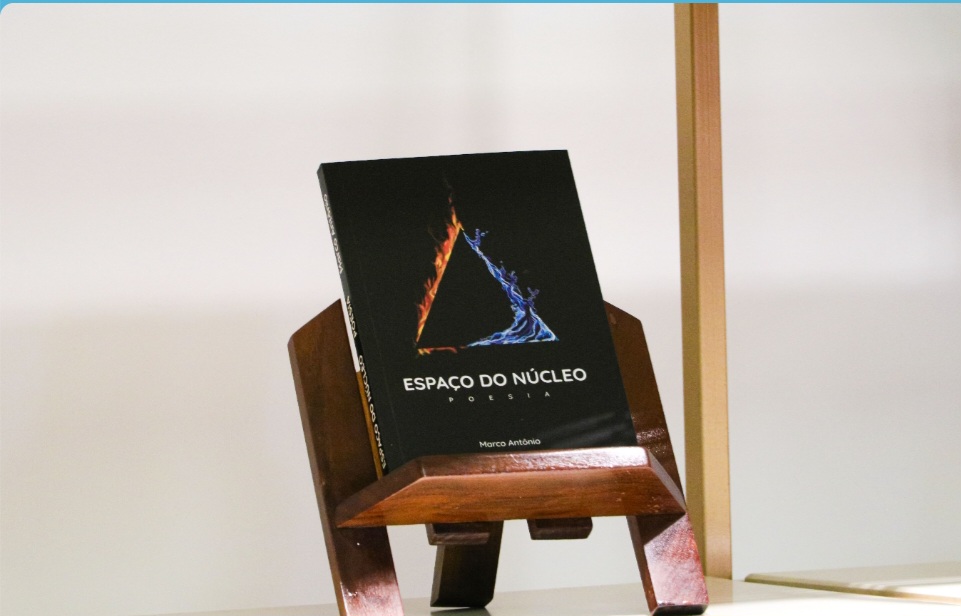 ‘Espaço do Núcleo’, de Marco Antônio Costa, é lançado na 33ª Roda Literária